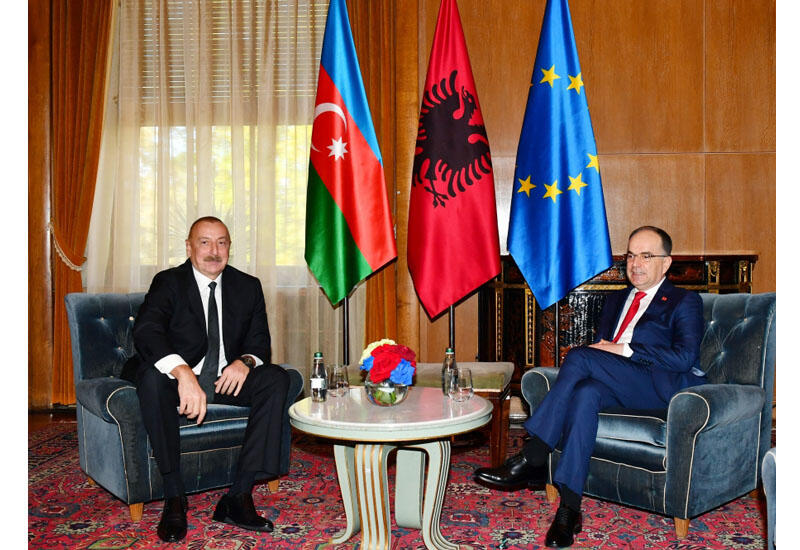 Состоялась встреча Президента Азербайджана Ильхама Алиева с Президентом Албании Байрамом Бегаем один на один