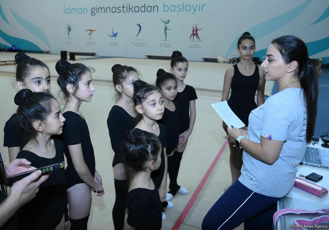 В Национальной арене гимнастики в Баку проходят учебно-тренировочные сборы спортсменок из Ширвана и Кюрдамира