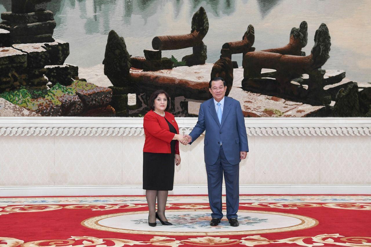 Сахиба Гафарова провела встречу с премьер-министром Камбоджи