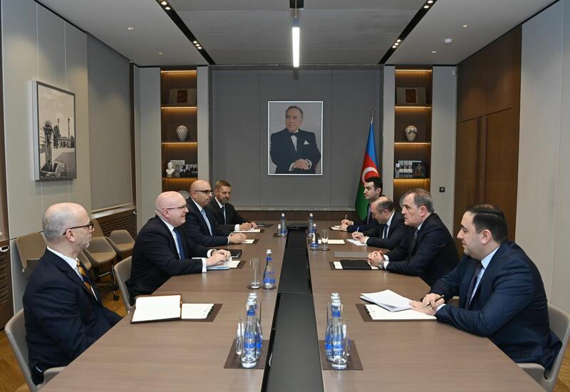 Джейхун Байрамов и Филип Рикер обсудили процесс нормализации азербайджано-армянских отношений