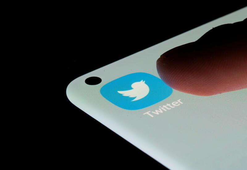 Apple почти прекратила рекламу в Twitter
