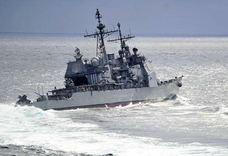 Пекин заявил о незаконном вторжении крейсера США в китайские воды