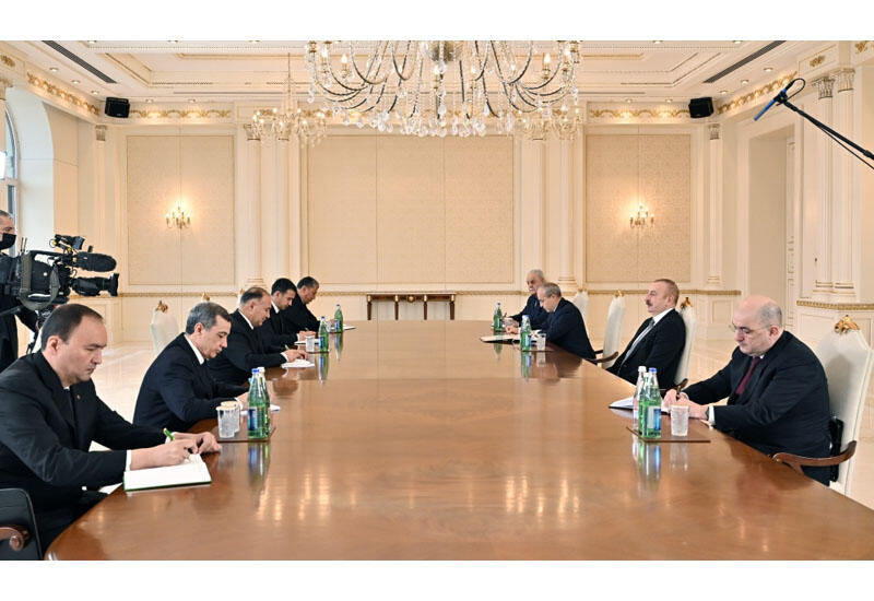 Президент Ильхам Алиев принял делегацию во главе с заместителем премьер-министра Туркменистана