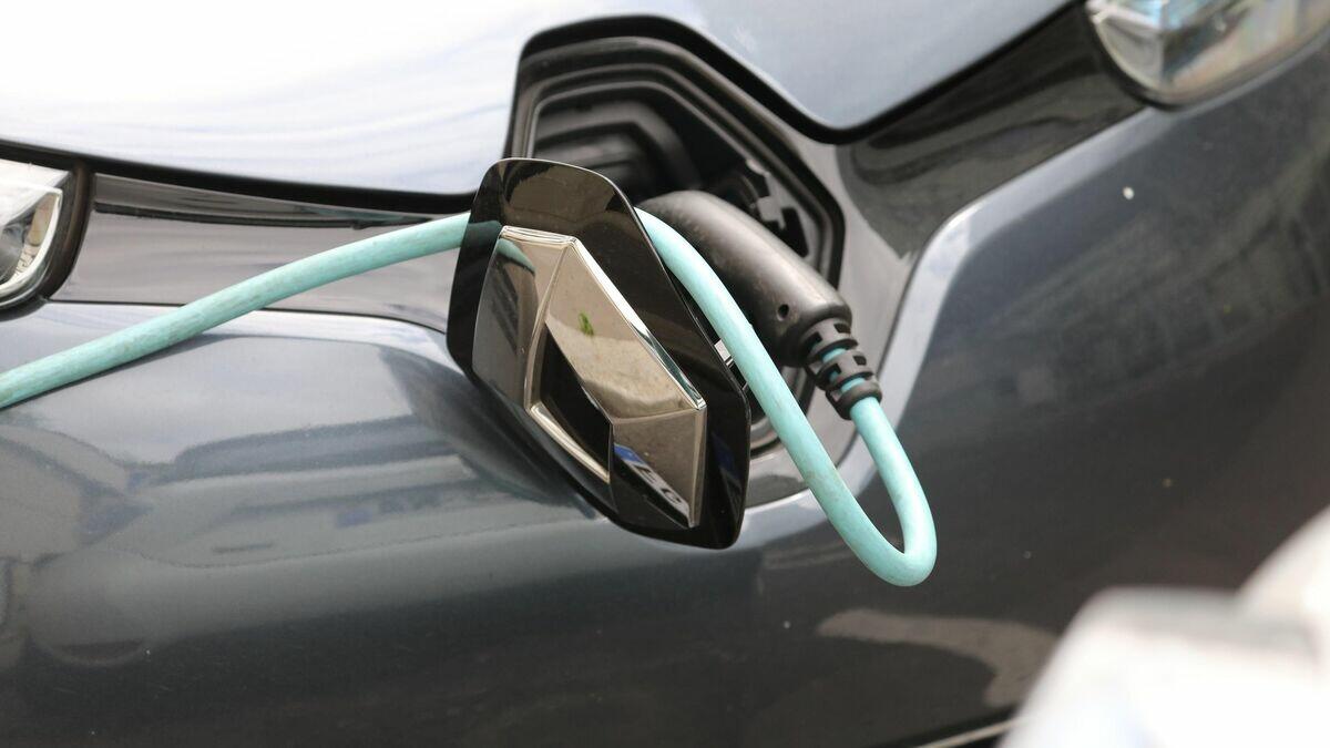 Renault и Airbus разработают новые аккумуляторы для машин и самолетов