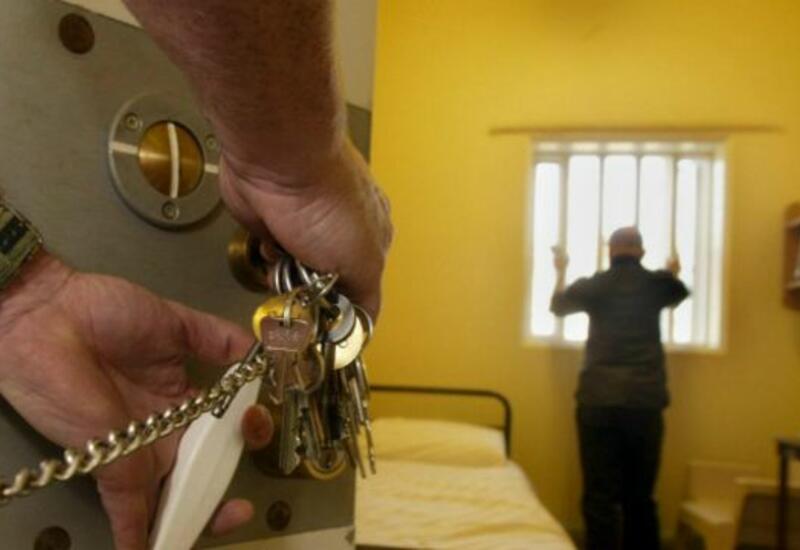 В Британии осужденных поместят в полицейские участки