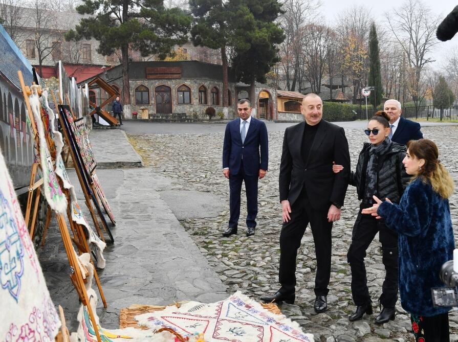 Президент Ильхам Алиев и Первая леди Мехрибан Алиева ознакомились с ремонтно-восстановительными работами на территории Национального историко-архитектурного заповедника "Юхары Баш" в городе Шеки