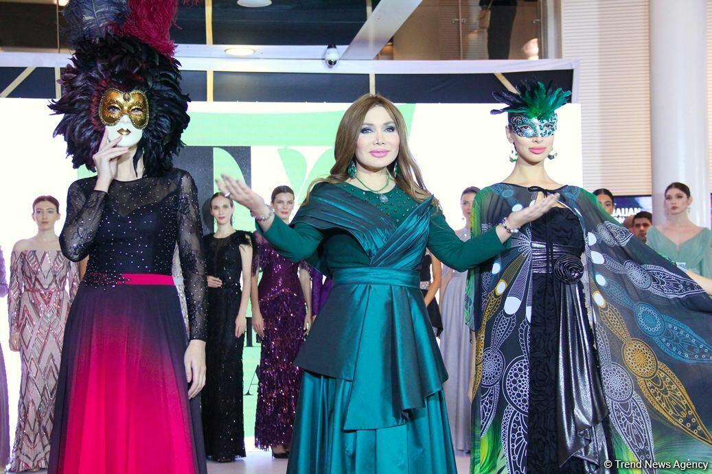Фахрия Халафова представила коллекцию, посвященную Венеции в рамках Azerbaijan Fashion Week