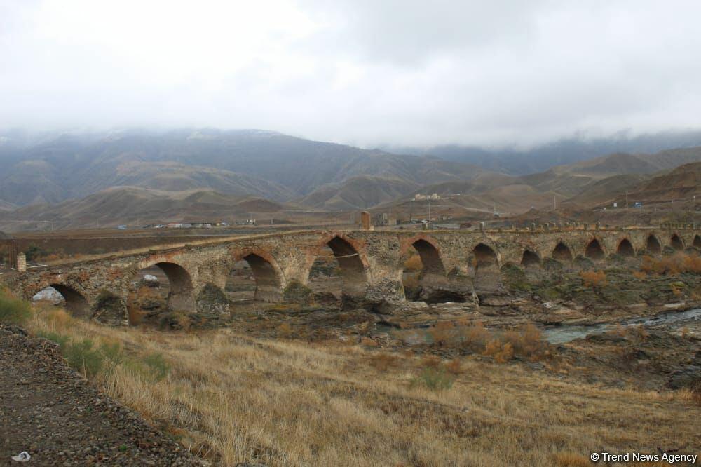 Национальный активист из Южного Азербайджана посетил Худаферинский мост