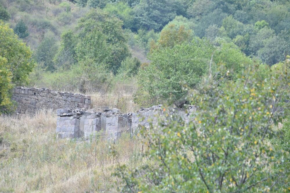 Разрушенное село Армудлу Кяльбаджарского района