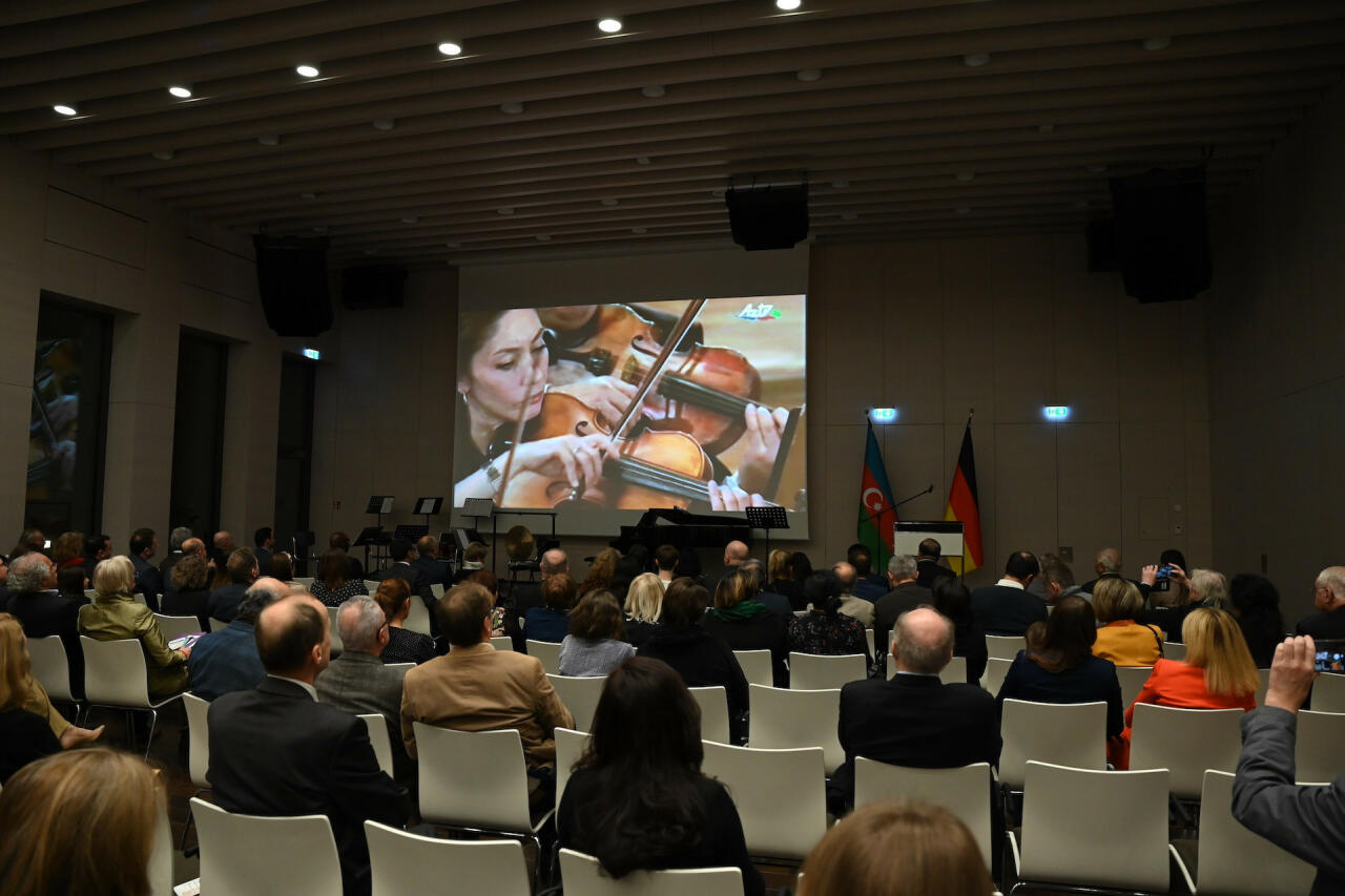 В Берлине прошел юбилейный концерт Франгиз Ализаде