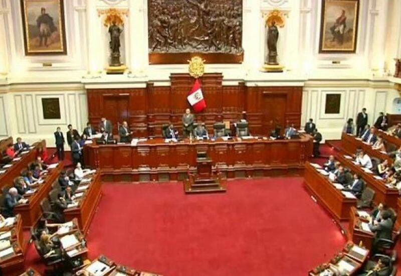 Парламент Перу проголосовал за отставку президента
