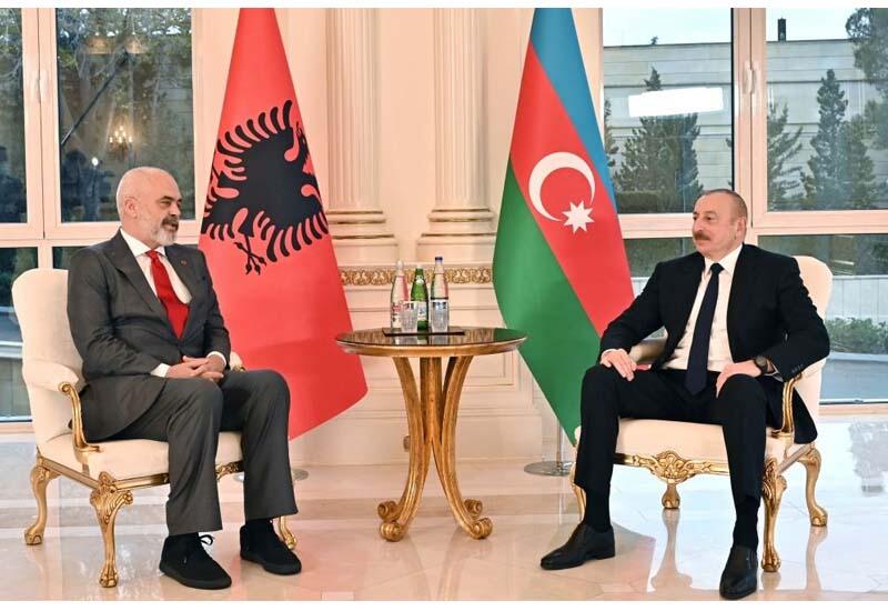 Президент Ильхам Алиев: Азербайджано-албанские отношения укрепляются, появляются новые возможности