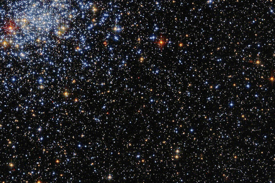Телескоп Hubble сфотографировал аномальное скопление
