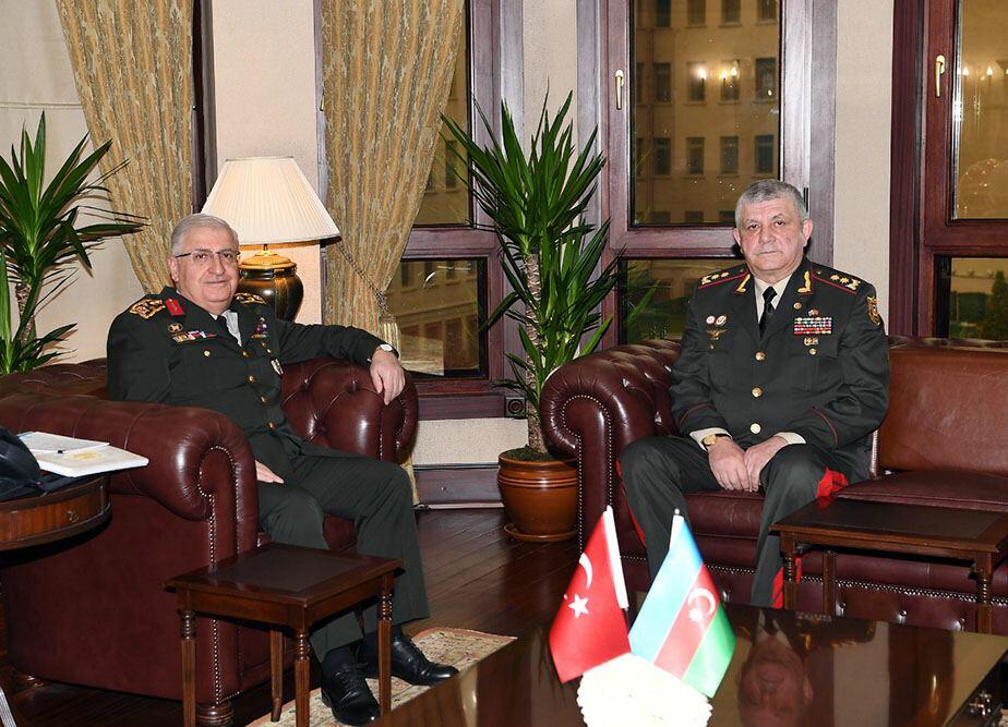 Азербайджанский и турецкие генералы обсудили военное сотрудничество