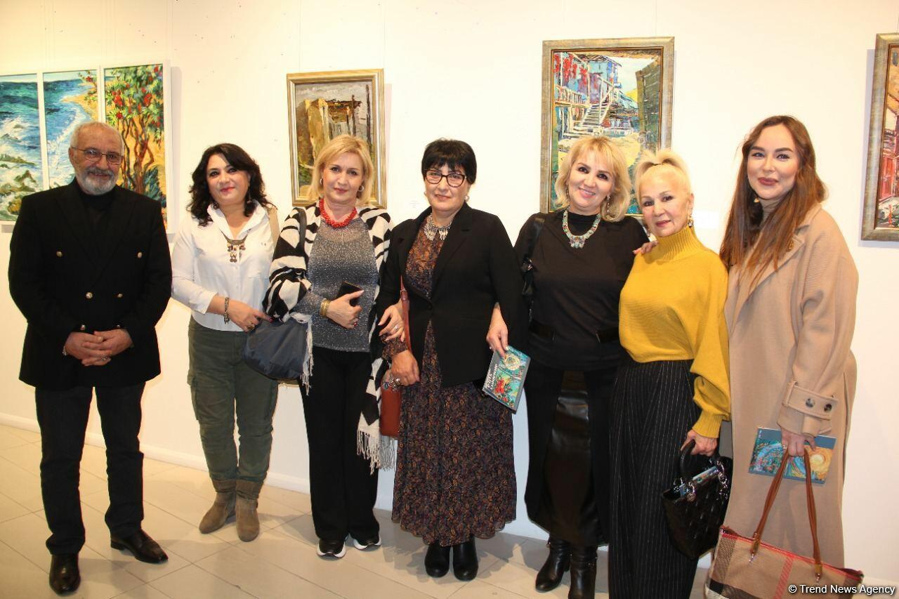 В Баку состоялось открытие персональной выставки Наили Ахмедовой