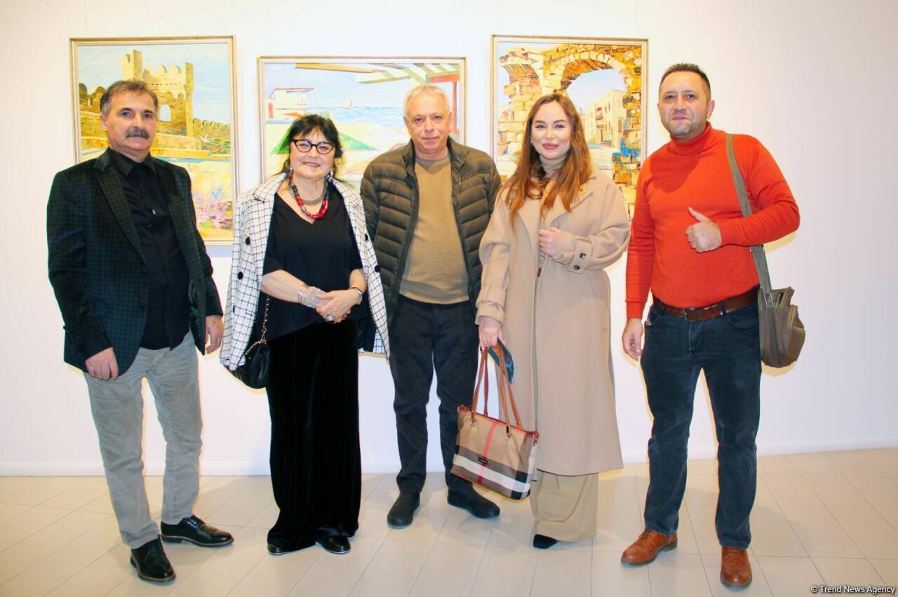 В Баку состоялось открытие персональной выставки Наили Ахмедовой