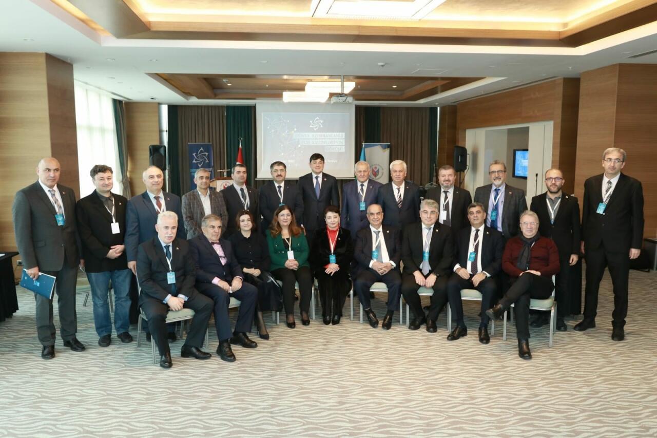 В Стамбуле состоялась встреча азербайджанских деятелей науки мира