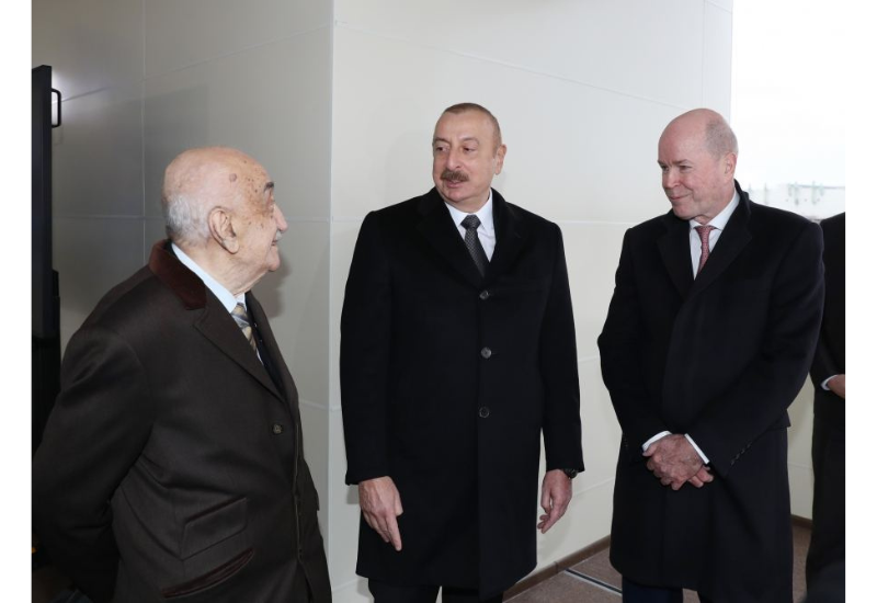 Президент Ильхам Алиев: Строительство Бакинского завода глубоководных оснований является одним из самых больших достижений