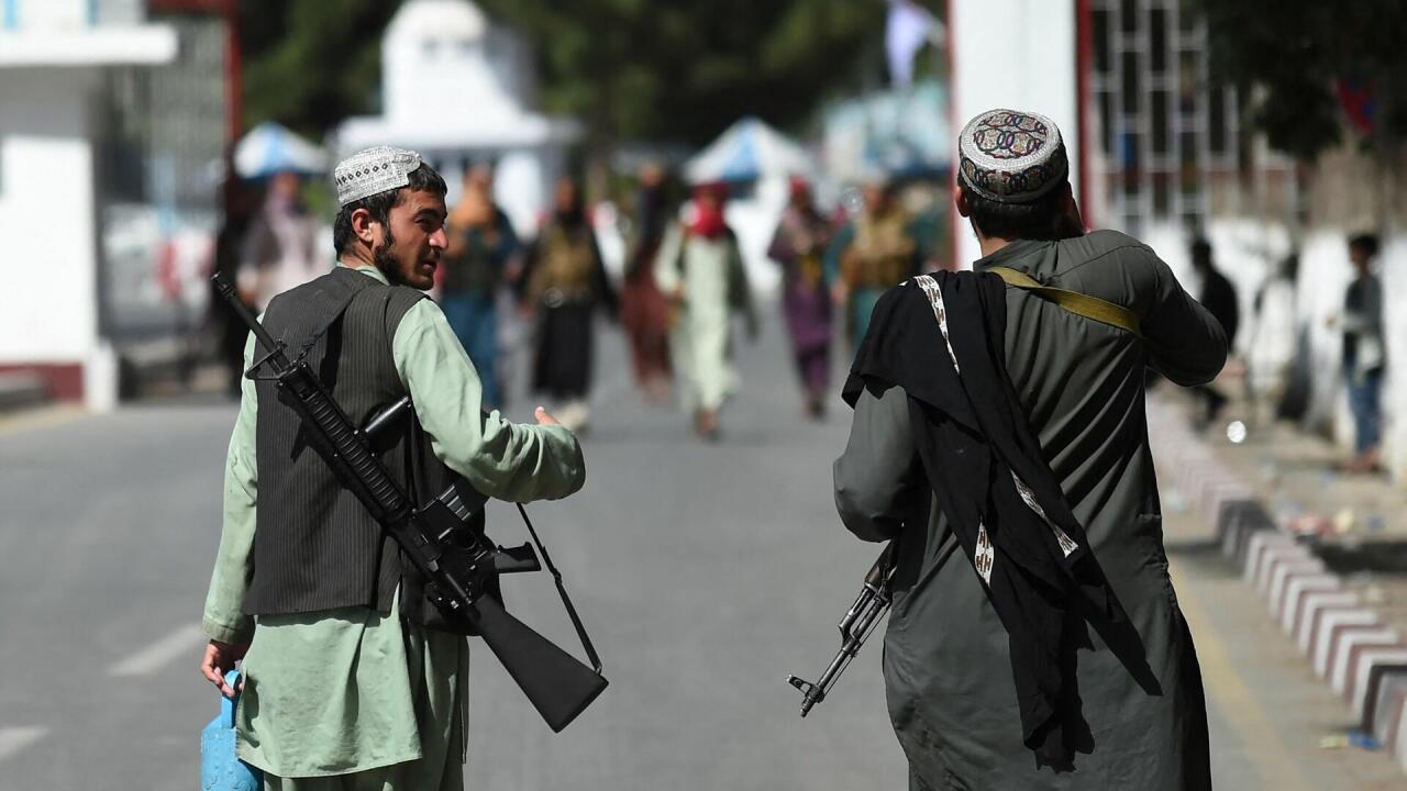 Ожесточенные столкновения между талибами и пакистанскими войсками