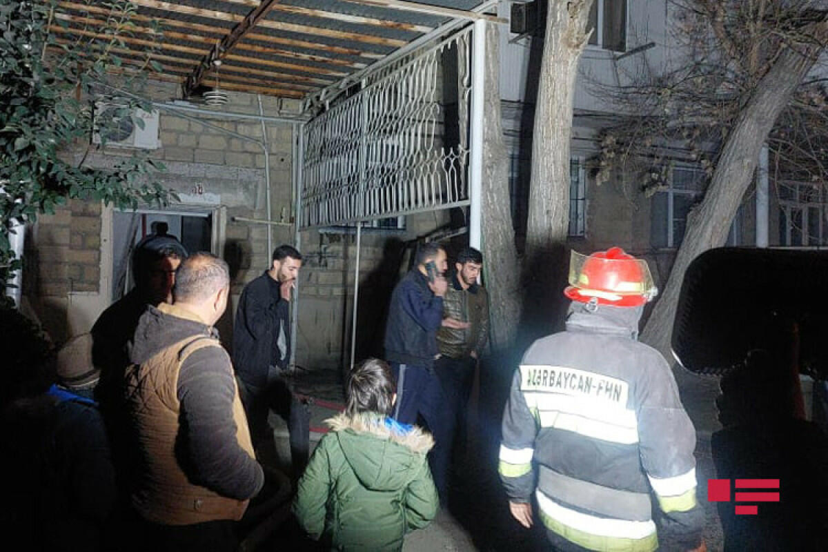 Пожар в жилом доме в Гяндже - жильцы эвакуированы - ФОТО