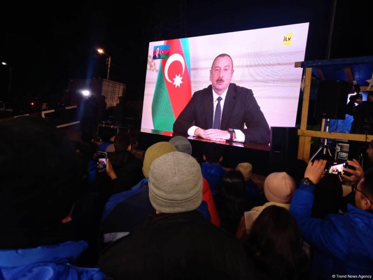 Участники акции на Лачинской дороге посмотрели обращение Президента Ильхама Алиева к азербайджанскому народу