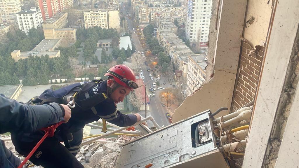 В связи со взрывом в здании в Баку возбуждено уголовное дело