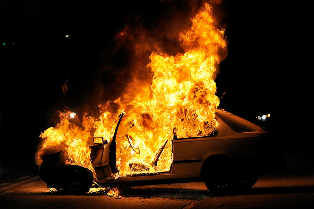 В Дагестане взорвалась Toyota Camry, водитель чудом спасся