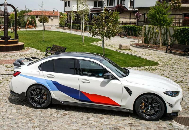 BMW анонсировала премьеру нового суперседана