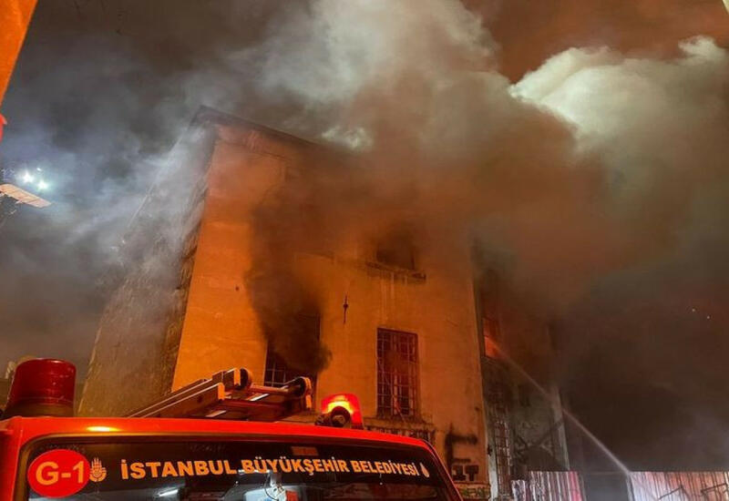 Пожар в армянской католической церкви в Стамбуле