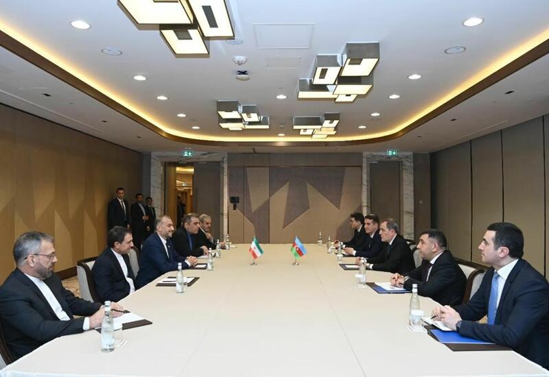 Главы МИД Азербайджана и Ирана обсудили региональные вопросы