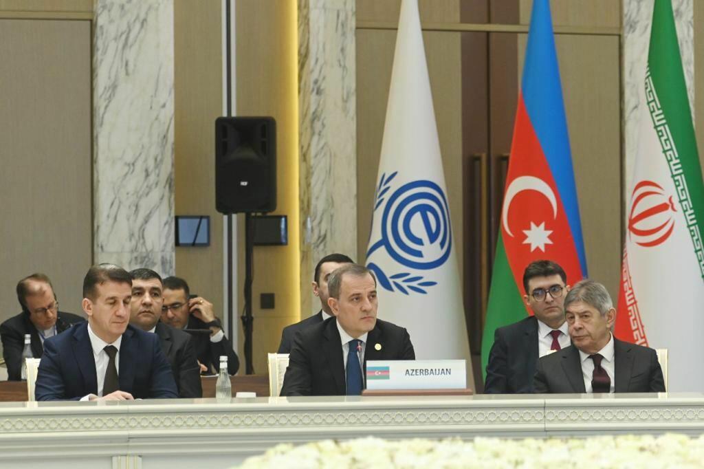 Джейхун Байрамов выступил на заседании Совета министров стран ОЭСР в Узбекистане