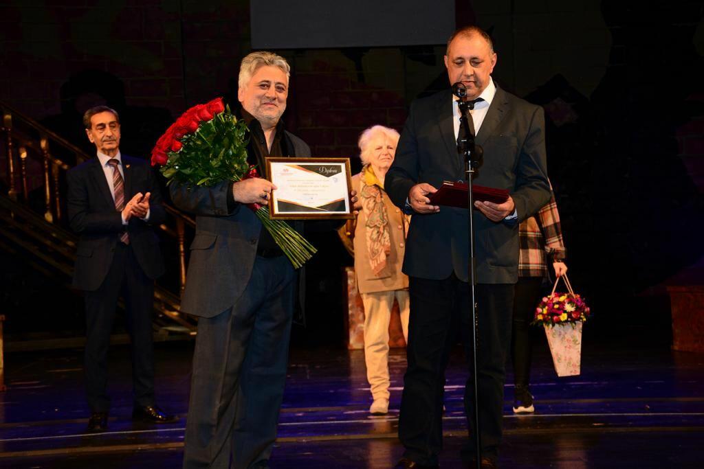 Нофель Велиев отметил юбилей на сцене Театра юного зрителя
