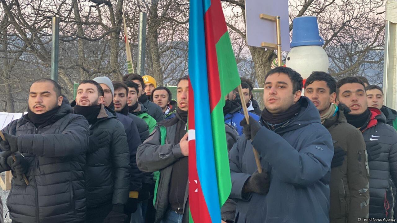 Акция азербайджанских экоактивистов на Лачинской дороге продолжается 46-й день