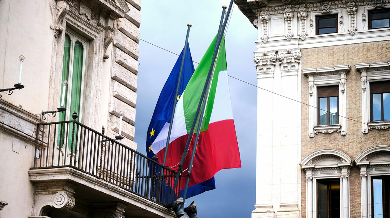 В Италии обеспокоены нападениями на посольства страны в Берлине и Барселоне