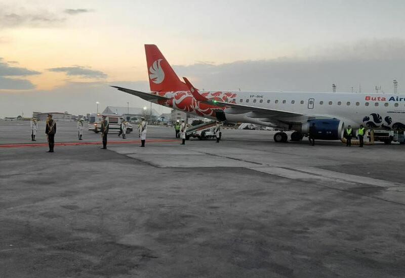 Самолет с эвакуированными сотрудниками посольства Азербайджана вылетел из Тегерана
