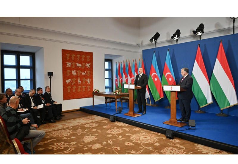 Президент Ильхам Алиев: Мы видим хорошие возможности для сотрудничества с Венгрией в области разминирования