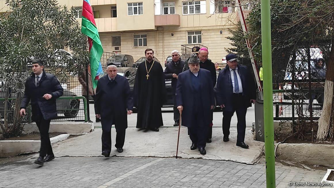 Лидеры религиозных конфессий Азербайджана принимают участие в траурной церемонии шехида Орхана Аскерова