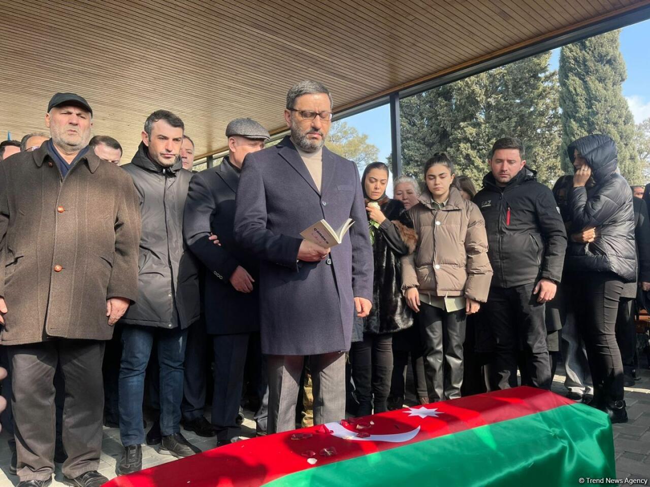 Орхан Аскеров похоронен на второй Аллее шехидов