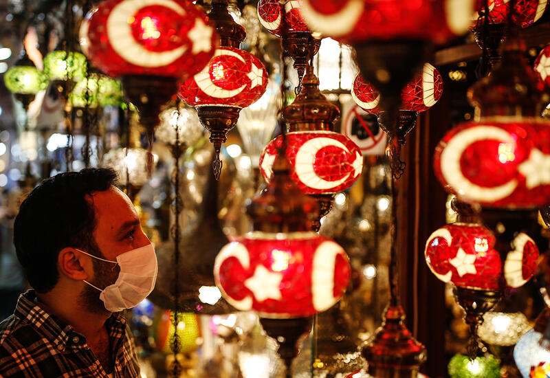 Турция рекордно заработала от туризма