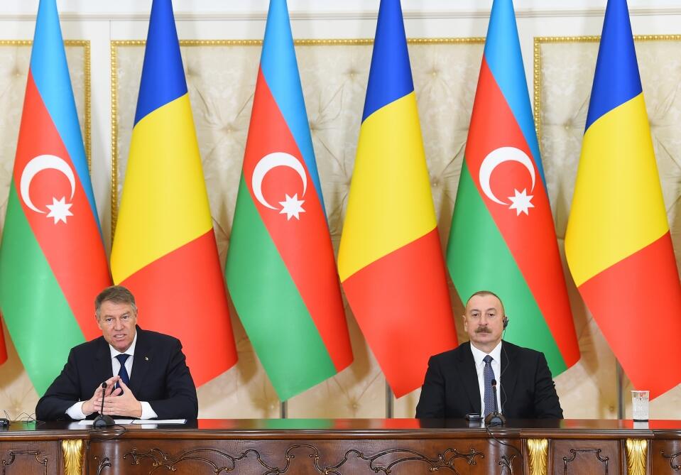 Президенты Азербайджана и Румынии выступили с заявлениями для прессы