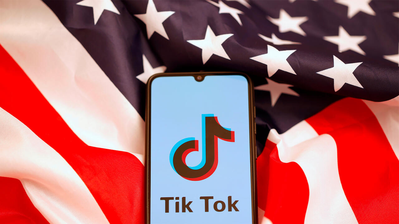 В США призвали Apple и Google удалить TikTok из своих магазинов