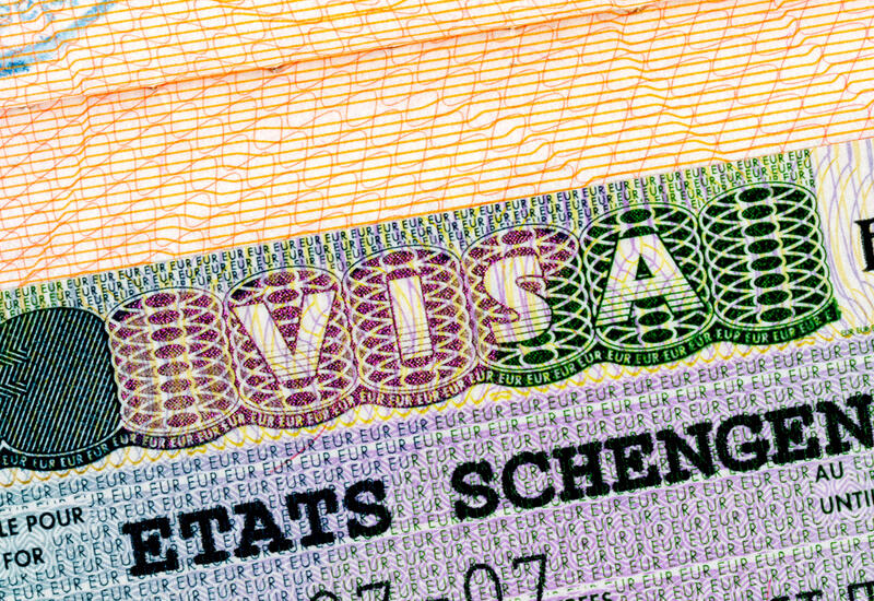 В ЕС планируют ввести цифровые шенгенские визы для туристов