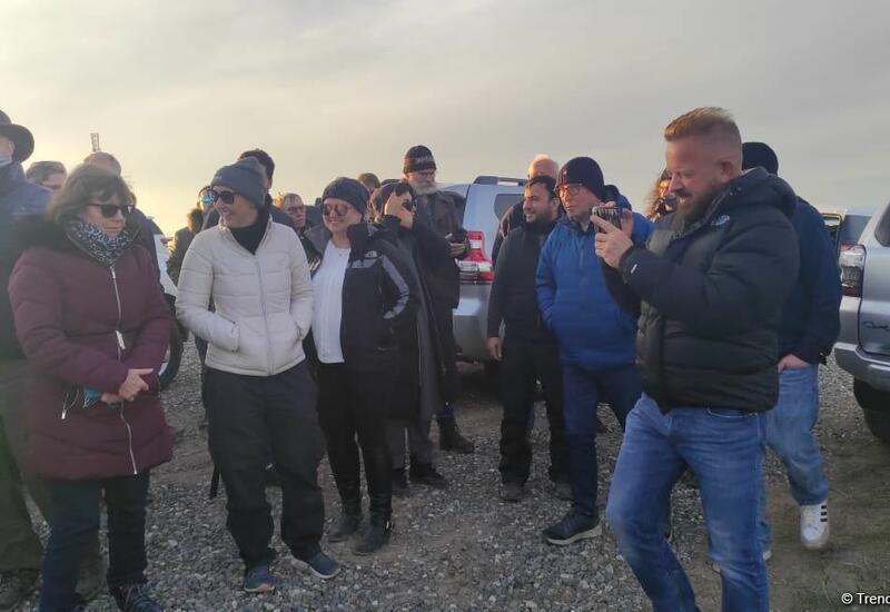 Международные путешественники посетили места массовых захоронений в освобожденном от армянской оккупации Физули