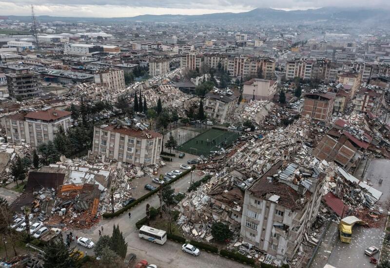Число погибших в результате землетрясения в Турции достигло 3 549 человек
