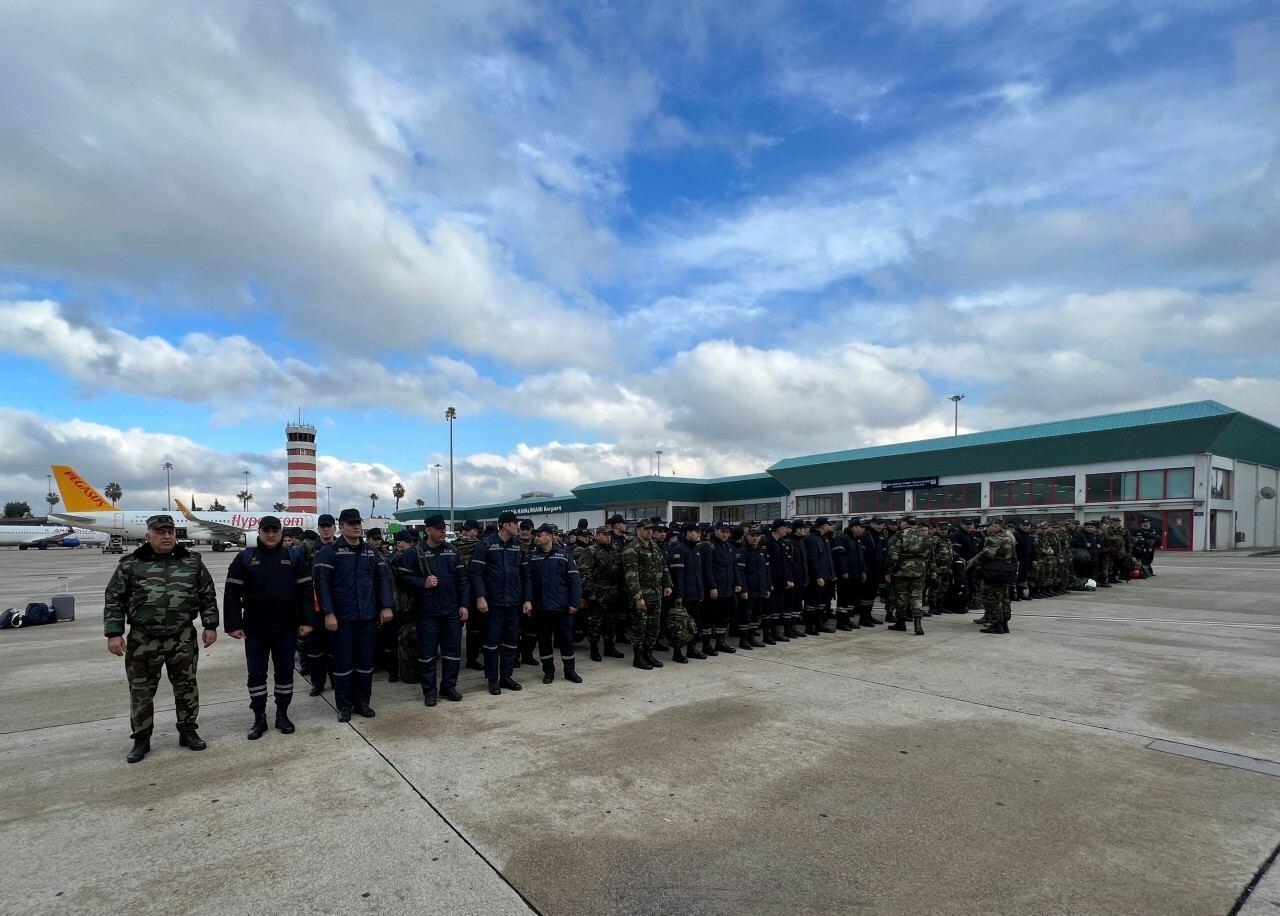 Направленные по поручению Президента Азербайджана спасательные силы МЧС прибыли в Турцию