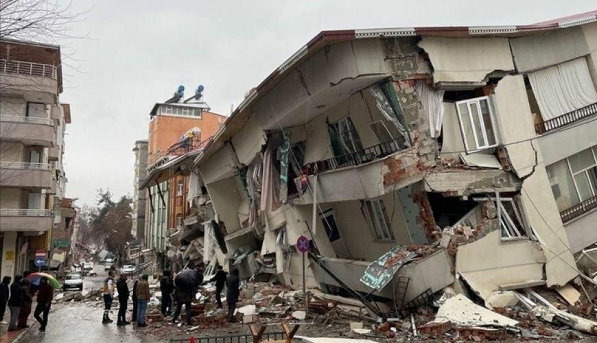 В Турции свыше 600 человек попали под следствие из-за обрушений зданий от землетрясений