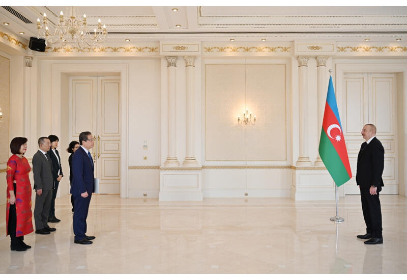 Президент Ильхам Алиев принял верительные грамоты новоназначенного посла Вьетнама в Азербайджане