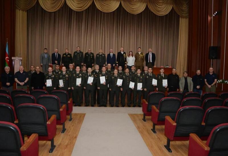 Азербайджанские военнослужащие завершили курсы минобороны Великобритании