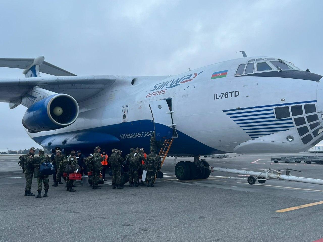 По поручению Президента Ильхама Алиева в Турцию вылетел очередной самолет с помощью