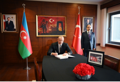 Президент Ильхам Алиев: Азербайджанский народ добровольно поддерживает своих родных братьев